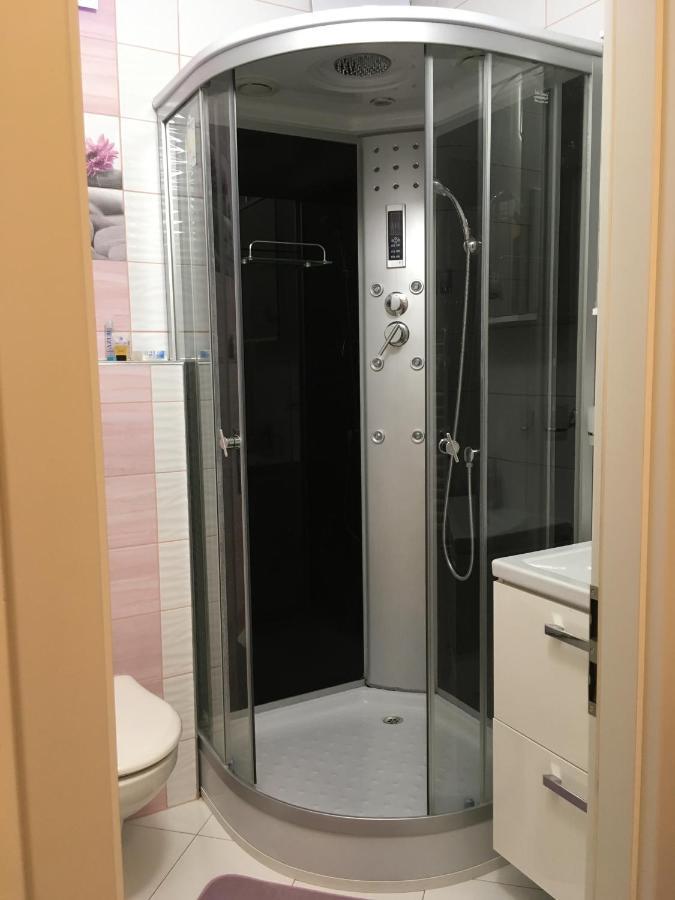 Apartment Top Diplomat Прага Екстериор снимка